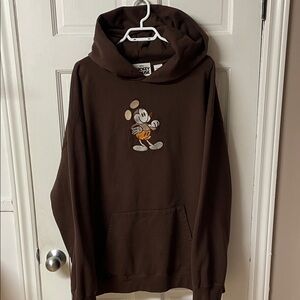 Disney brown heavyweight hoodie with embroidered Mickey Mouse men’s size XXL